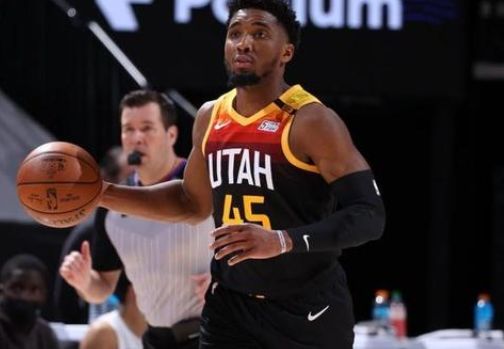 奎因成为历史上最年轻的单节100%命中率砍下20分的球员